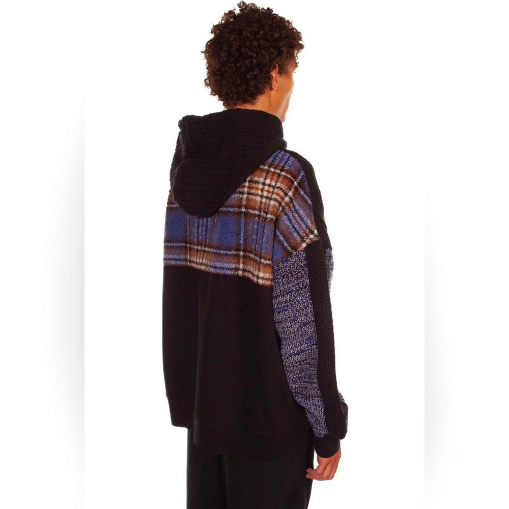 Andersson Bell
Fabric Contrast Black Purple & Cream Hoodie Size: Large